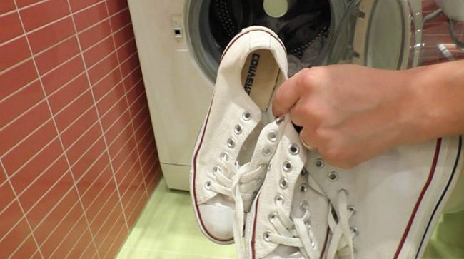 Как стирать кроссовки в стиральной машине автомат. Знаю, как отмыть кроссовки и кеды в два счета…