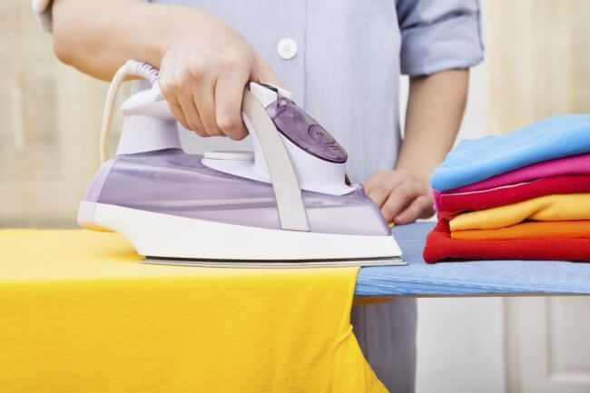12  способов, как удалить жвачку с одежды. Знать бы раньше, многое бы удалось спасти…