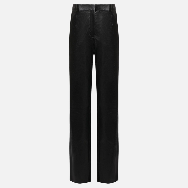 Новая коллекция Chloé еще раз доказывает: кожаные брюки — достойная альтернатива джинсам