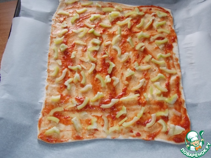 Пицца с сыром и болгарским перцем