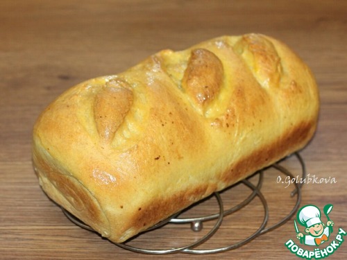 Пряный хлеб с луком и чесноком