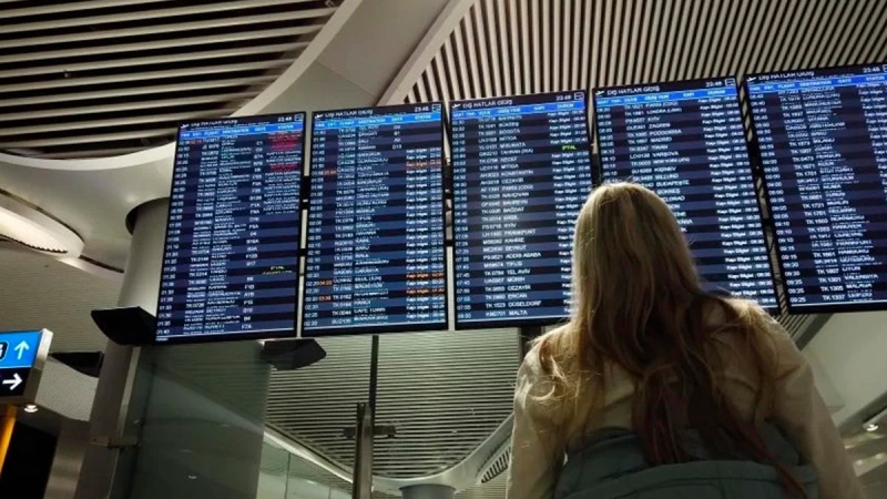 Отпуск-2022: в какие страны российские туристы могут полететь прямыми рейсами осенью