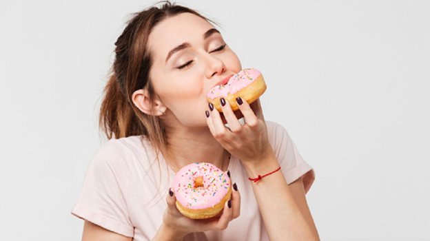 Как перестать постоянно есть сладкое? Советы эксперта