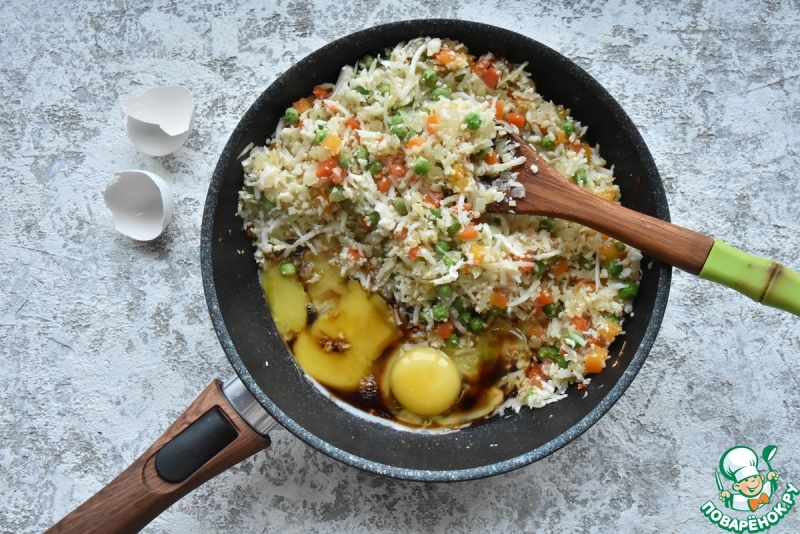 Жареный рис из цветной капусты