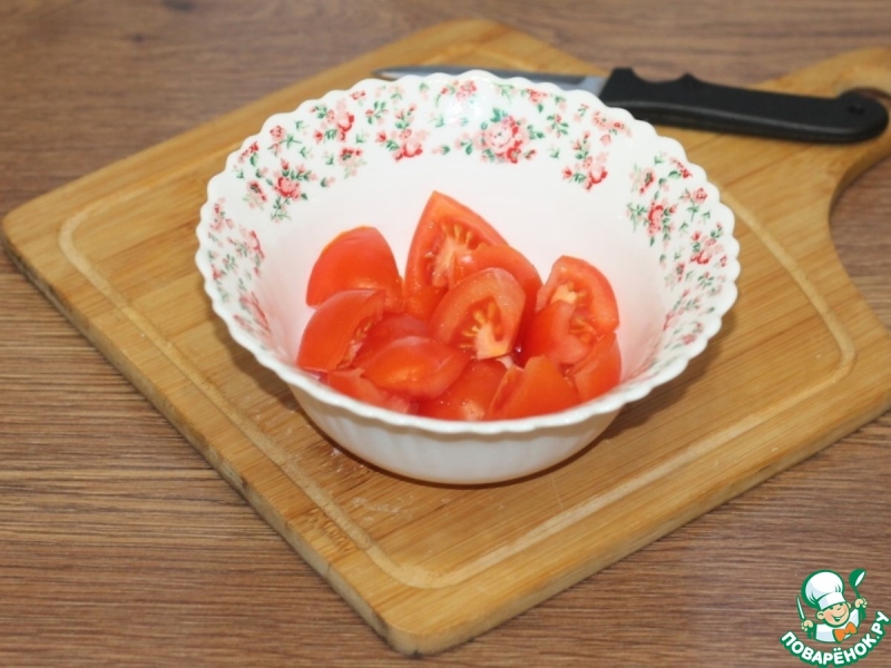 Картофель по-деревенски с томатным соусом