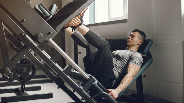 Как мужчине накачать ноги? 5 эффективных упражнений