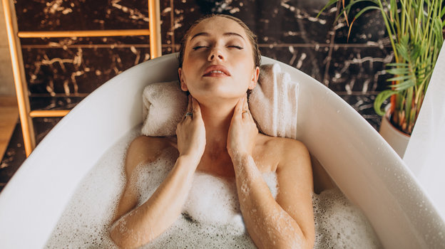 Сколько можно принимать ванну, чтобы не навредить здоровью? Отвечает врач