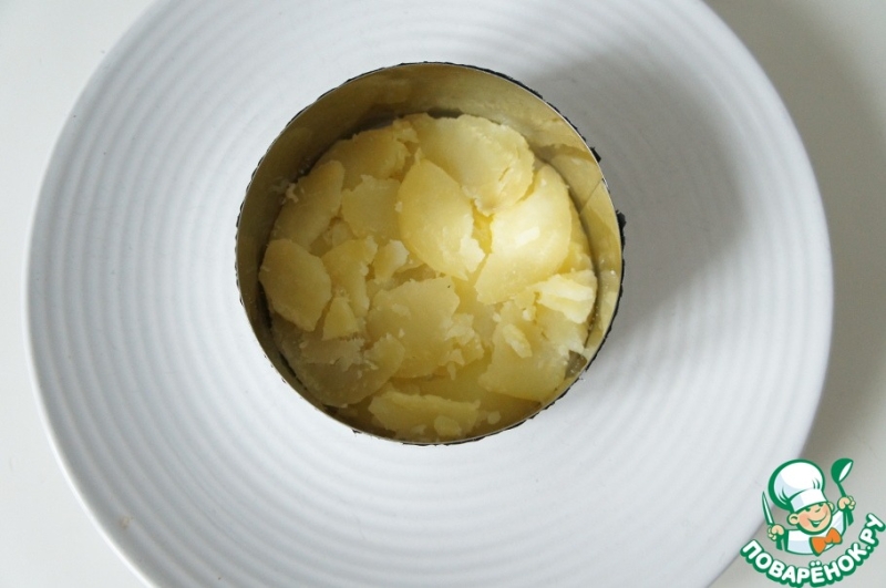 Тар-тар из сельди с яйцами и картофелем