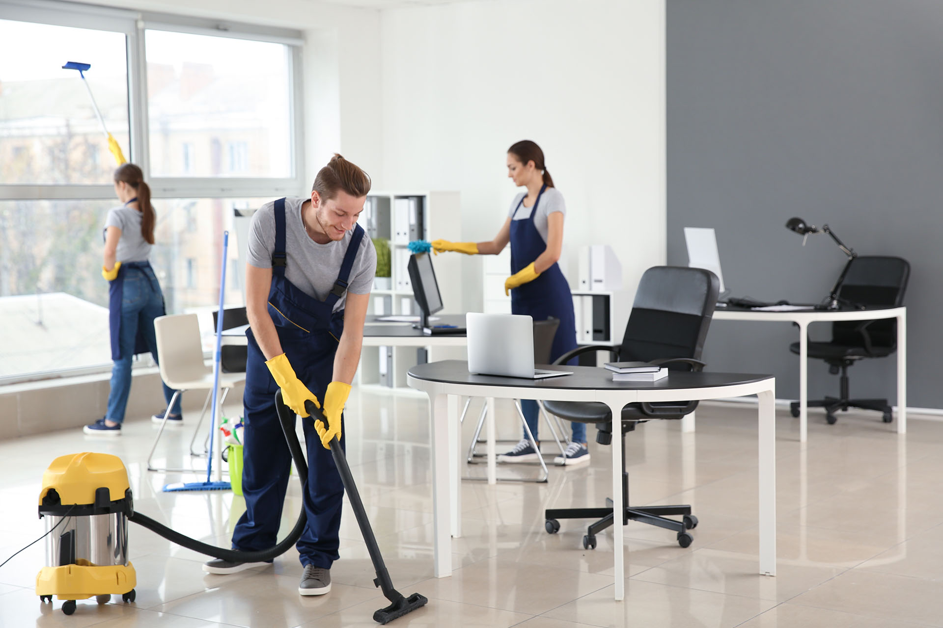 Особенности профессиональной уборки офисов