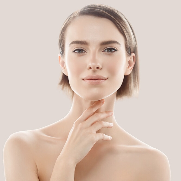 Скрыть возраст и убрать заломы: как ухаживать за шеей — советует косметолог