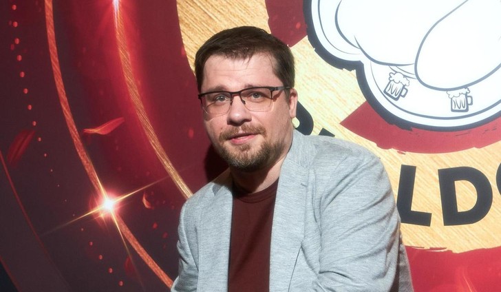 Шахназаров: «Харламов серьезно сравнивает людей, гибнущих на СВО, с болельщиками ЦСКА и «Спартака»?