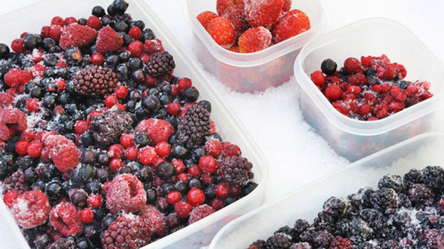 Замороженные ягоды: польза и вред для организма
