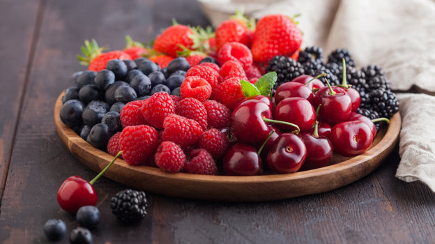Замороженные ягоды: польза и вред для организма