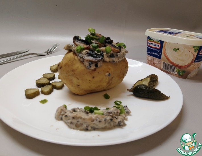 "Крошка-картошка" с грибным соусом