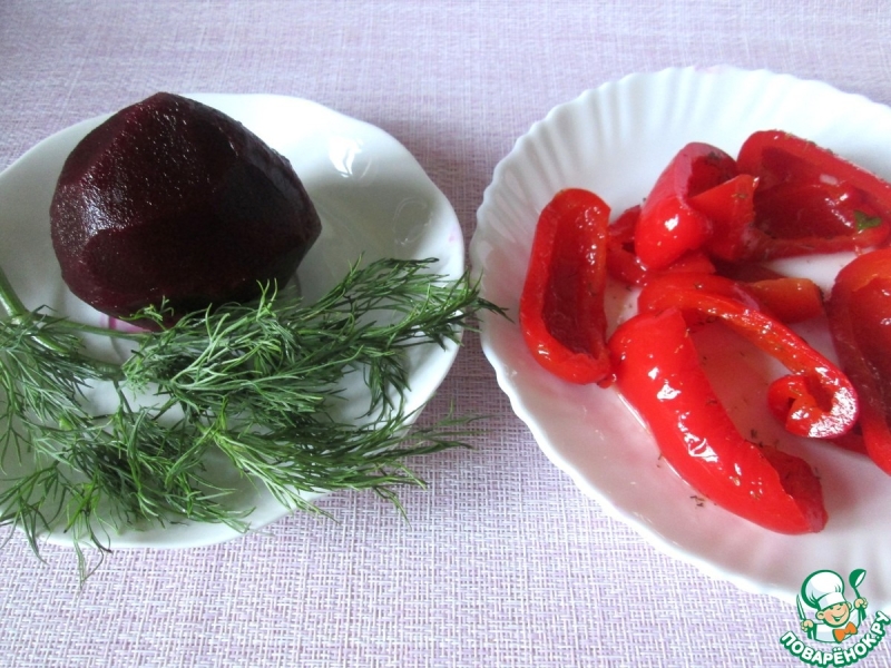 Салат из маринованного перца и свеклы