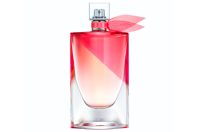 15 женственных парфюмов с цветочными нотами — себе и в подарок