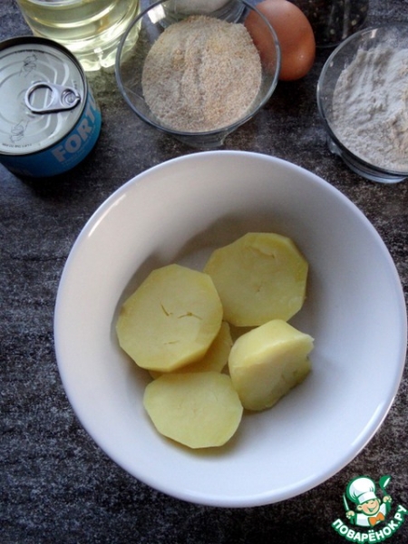 Картофельные шарики с тунцом