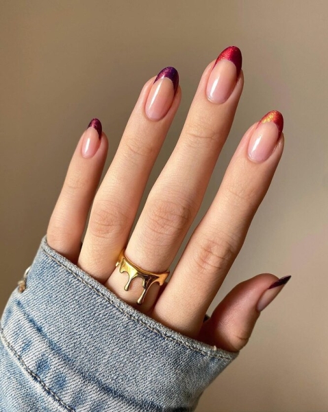 Маникюр, который подходит под всё: 10 идей с модными цветами лака для ногтей