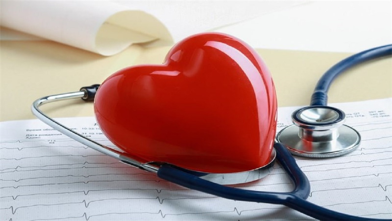 С какими симптомами обращаться к кардиологу и какие заболевания он лечит?