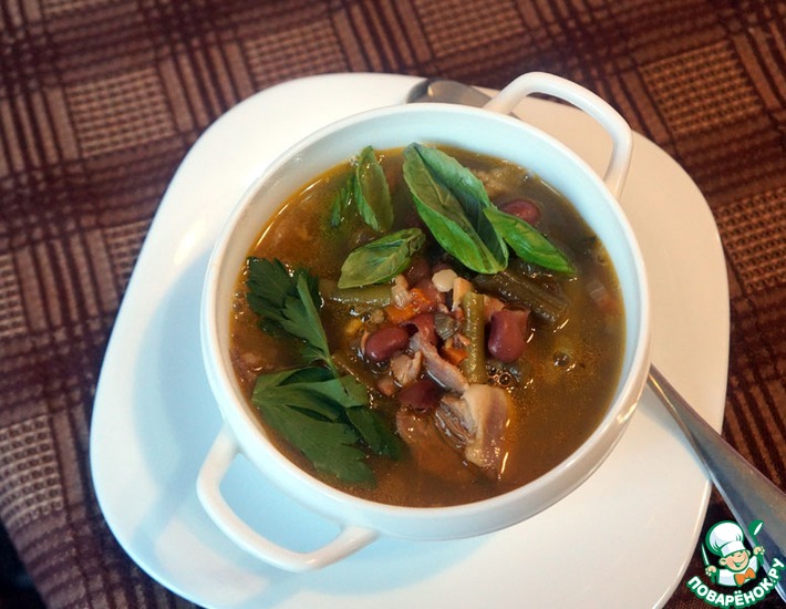 Фасолевый суп с бараниной