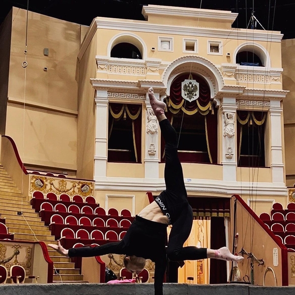 В Москве идет прощание с 22-летней артисткой цирка Владой Морозовой