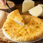 Осетинские пироги с доставкой: разнообразие вкусов и ароматов