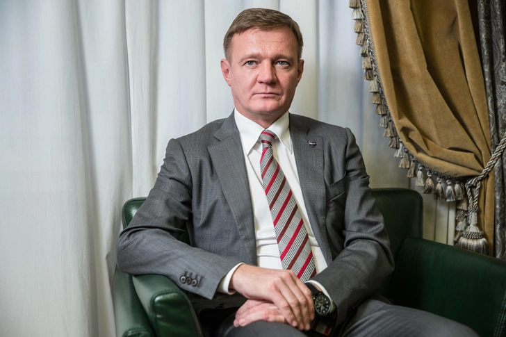 Ее называли первой леди Курска: что за девушка опознала тело министра Романа Старовойта на месте суицида